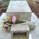 都立雑司ヶ谷霊園に、白く美しいアンドロメダの洋風墓石を建立